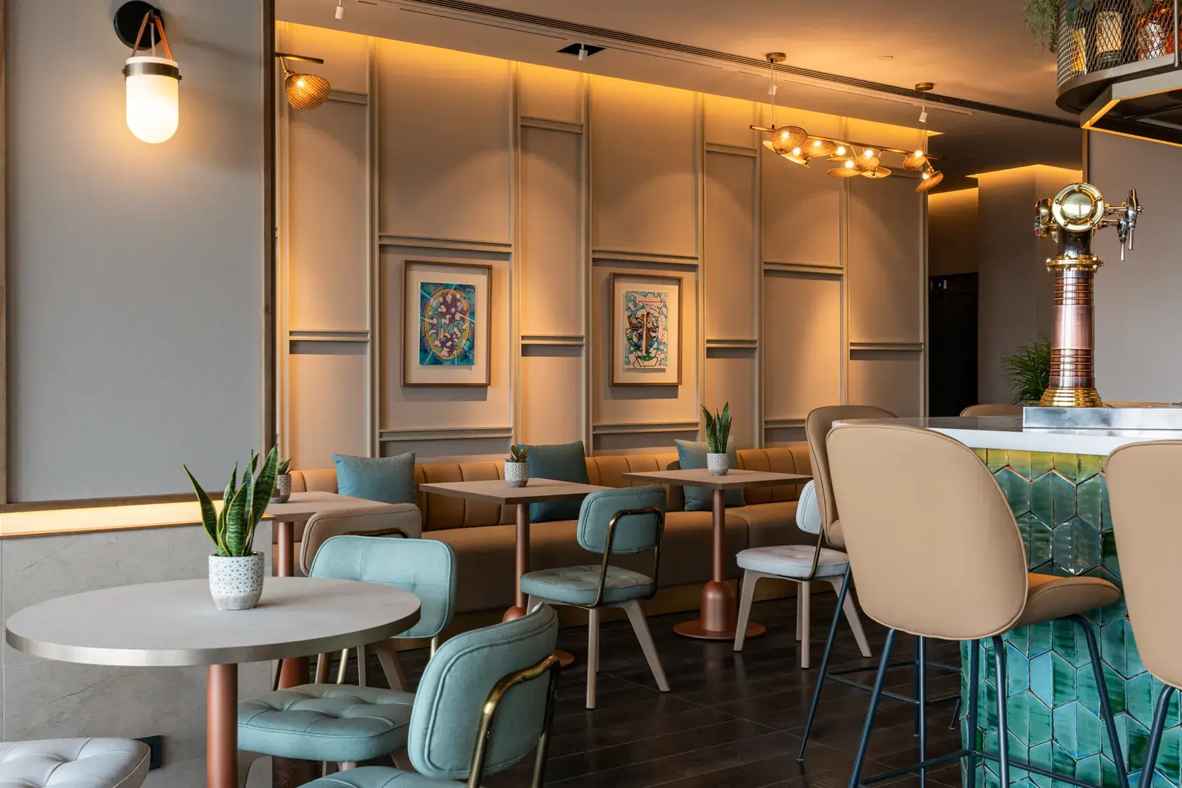 Lobby Bar 2